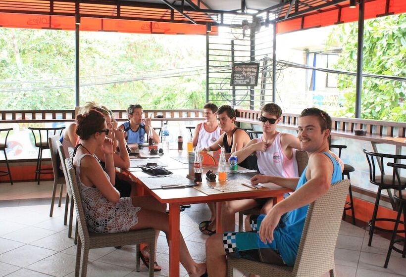 בית מלון כפרי Grand Sinar Indah