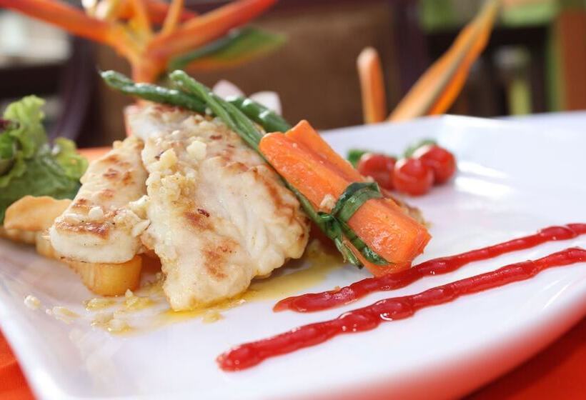 בית מלון כפרי Grand Sinar Indah