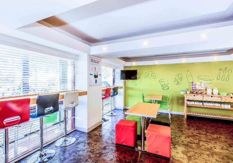 Отель Ibis Budget Campbelltown