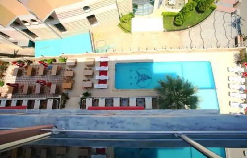 Отель Kalamaki Beach