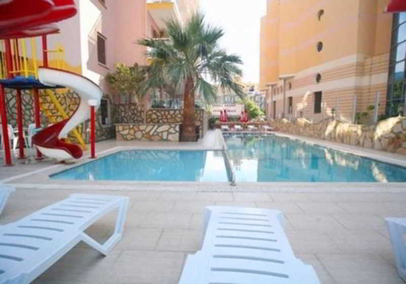 酒店 Kalamaki Beach