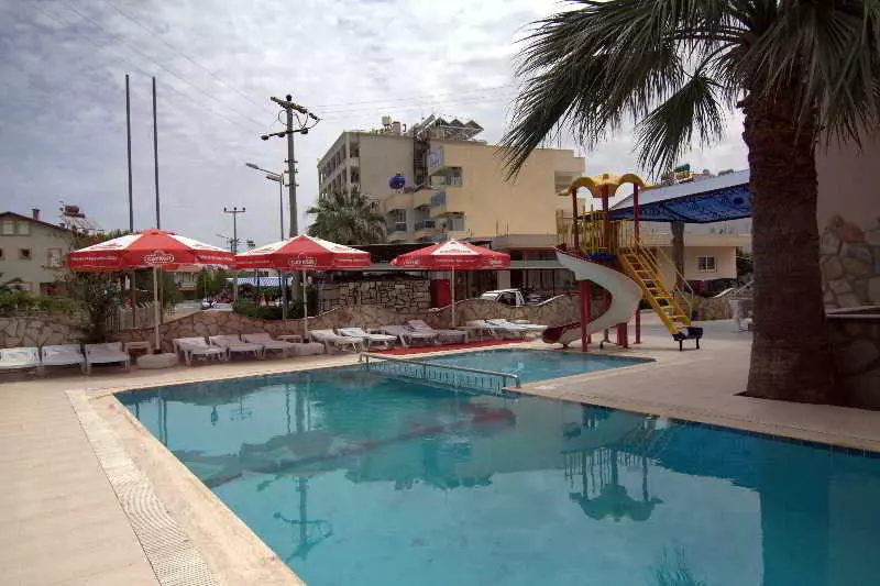 Отель Kalamaki Beach