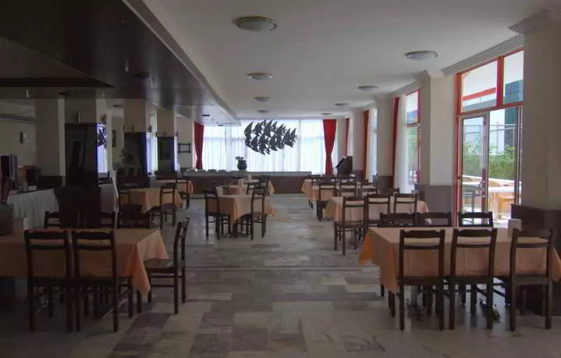 Отель Kalamaki Beach