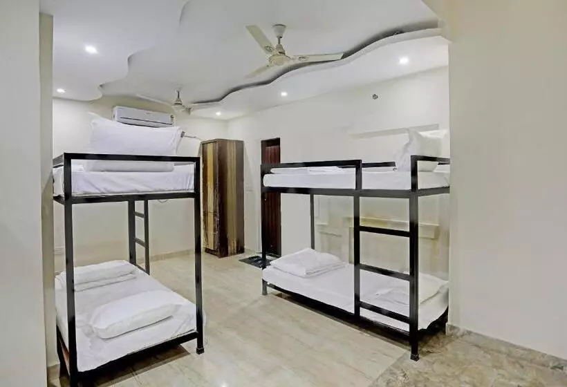هتل S B Inn   Near New Delhi Railway Station Paharganj