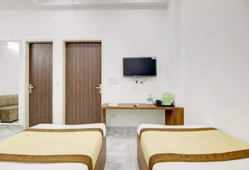 هتل S B Inn   Near New Delhi Railway Station Paharganj