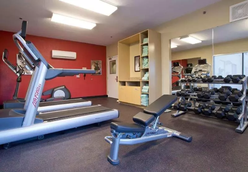 هتل Towneplace Suites By Marriott Garden City