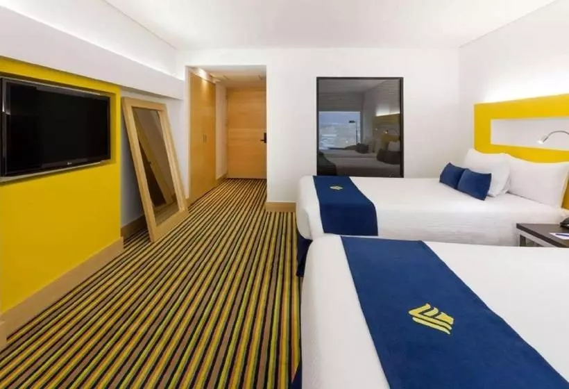 هتل Wyndham Bogota