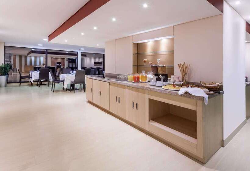 בית מלון כפרי Wyndham Bogota