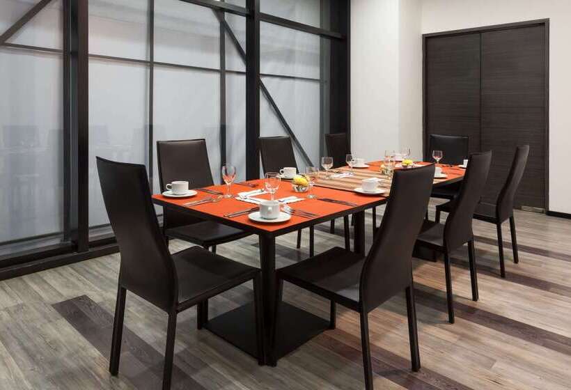 בית מלון כפרי Wyndham Bogota