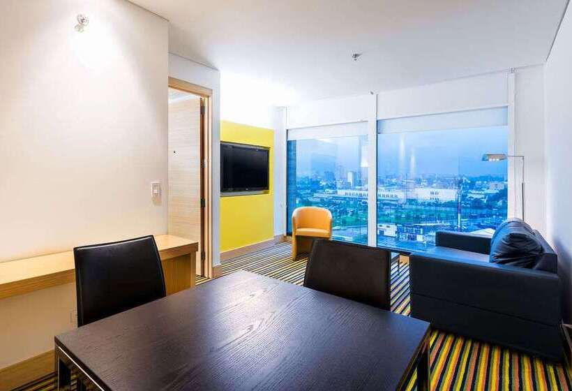 בית מלון כפרי Wyndham Bogota