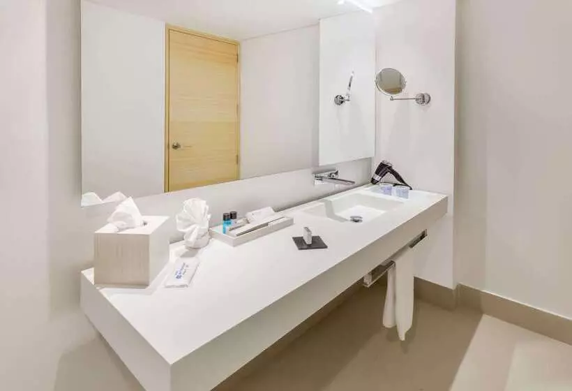 هتل Wyndham Bogota