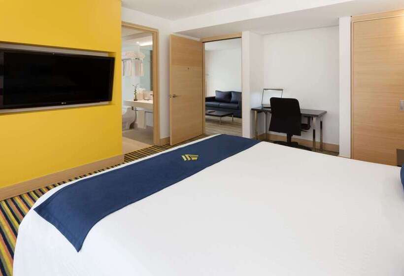 בית מלון כפרי Wyndham Bogota