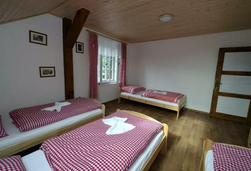 Retkeilymaja Hospoda U Lípy