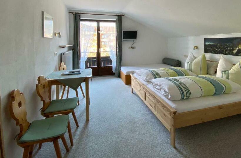 Общежитие Landhaus Nagelfluh