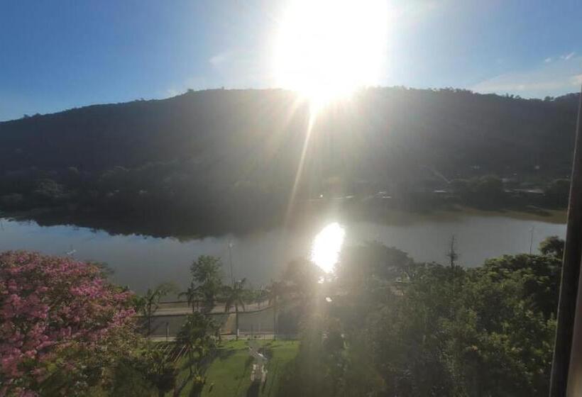 Aparts  Hotel Cavalinho Branco