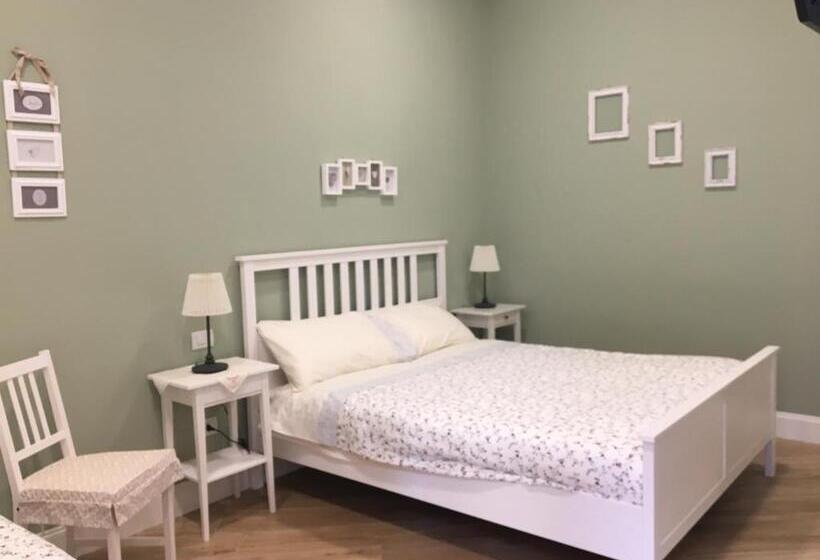 B&b Garibaldi Station