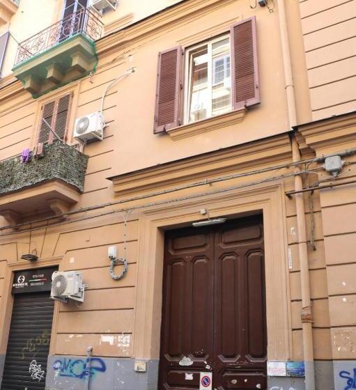 B&b Garibaldi Station