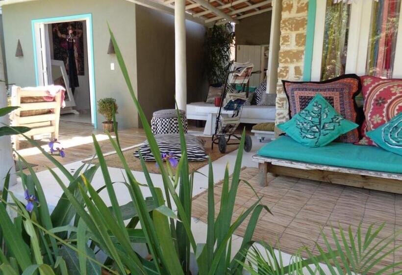 تختخواب و صبحانه Casa Das Arvores