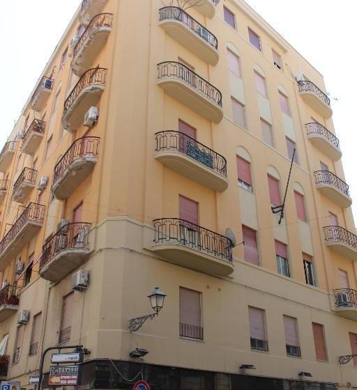 تختخواب و صبحانه La Maison Del Sole