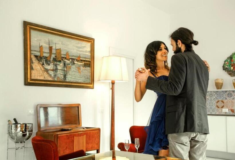 تختخواب و صبحانه La Maison Del Sole