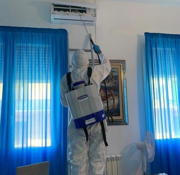 تختخواب و صبحانه La Maison Del Sole