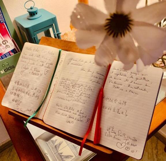 تختخواب و صبحانه La Maison Del Sole