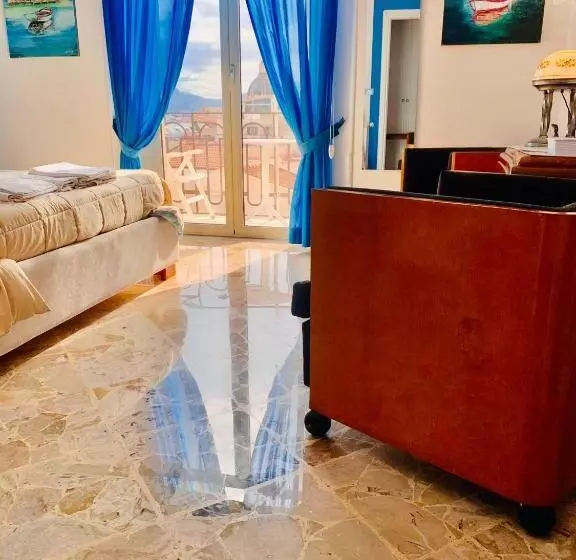 تختخواب و صبحانه La Maison Del Sole