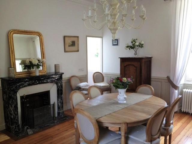 تختخواب و صبحانه Le Grand Arbre