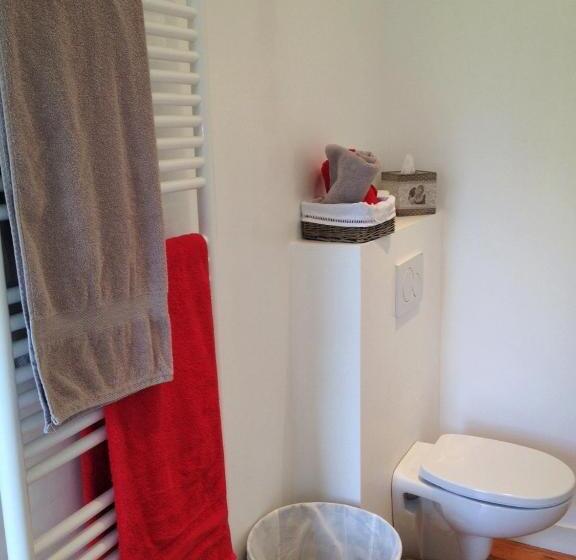 تختخواب و صبحانه Le Grand Arbre