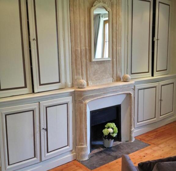 تختخواب و صبحانه Le Grand Arbre