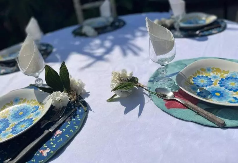 Casa De Huéspedes La Escondida