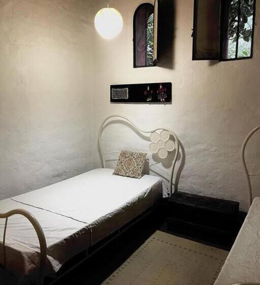 Casa De Huéspedes La Escondida