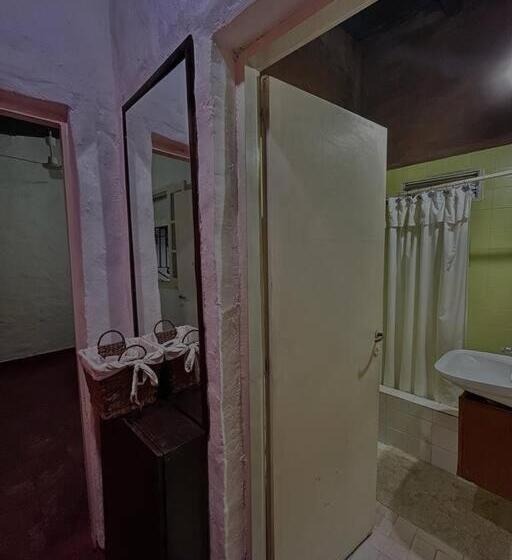 Casa De Huéspedes La Escondida