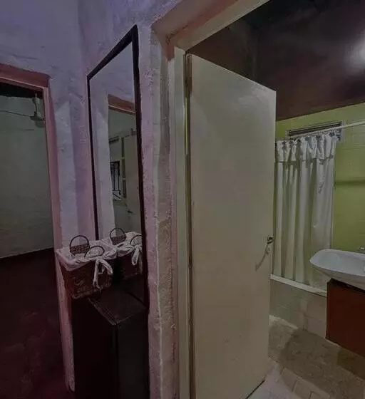 Casa De Huéspedes La Escondida