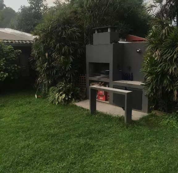 Casa De Huéspedes La Escondida