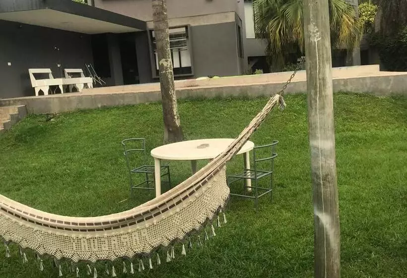 Casa De Huéspedes La Escondida