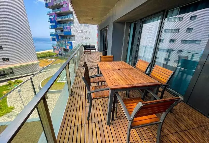 Beachfront Designer Apt, 100 Sqm, 2 Bath, Huge Terrace On The Sea Shore