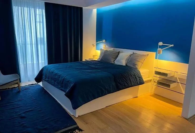 Beachfront Designer Apt, 100 Sqm, 2 Bath, Huge Terrace On The Sea Shore