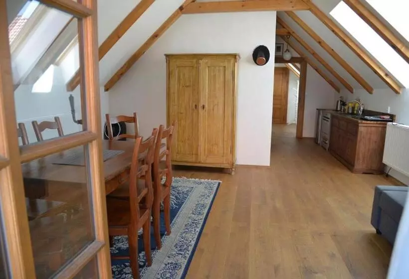 Hotelli Statek Krkavčí Hora