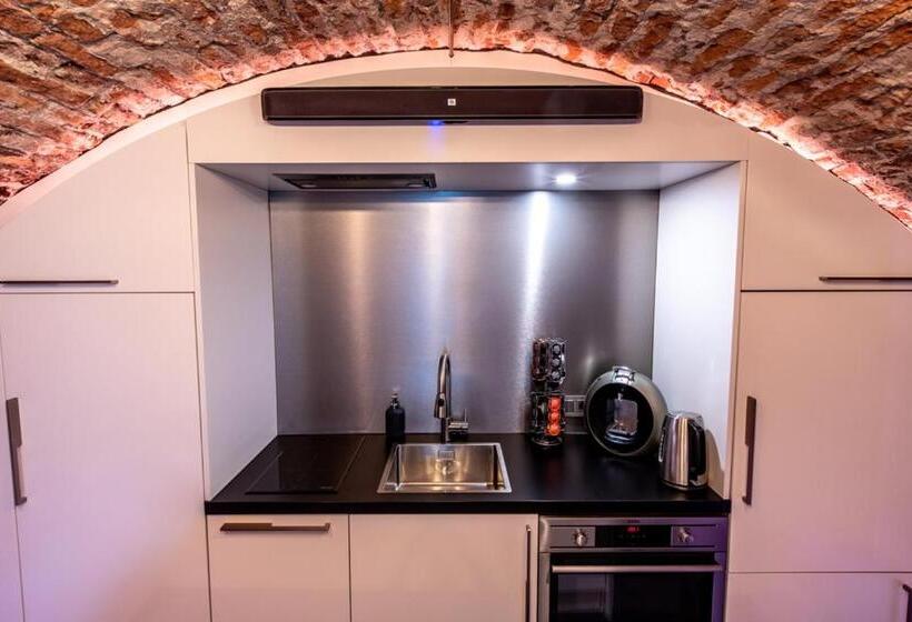 בית מלון כפרי Uki