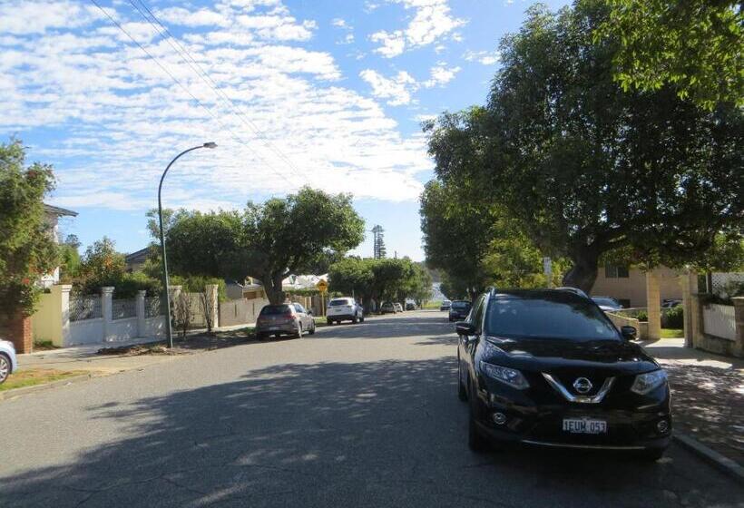 Northwood Bed And Breakfast