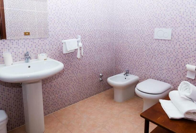 Pension (Hôtel basse catégorie) Affittacamere Orchidea