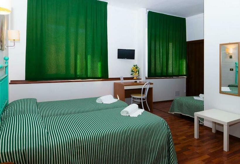 Pension (Hôtel basse catégorie) Affittacamere Orchidea