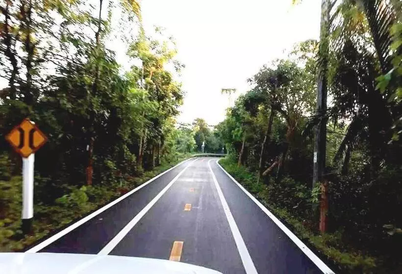 ペンション Baan Glangsuan Bang Kobua