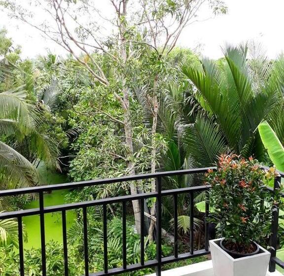 膳宿费 Baan Glangsuan Bang Kobua