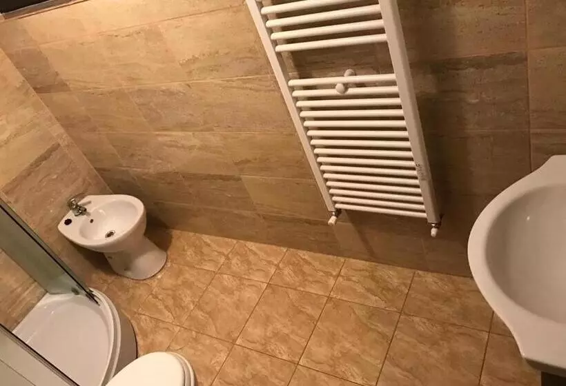 ペンション Casa Mocanitei