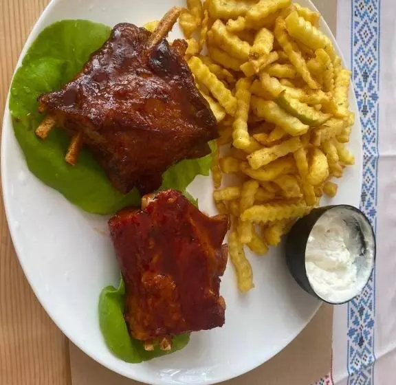 ペンション Casa Mocanitei