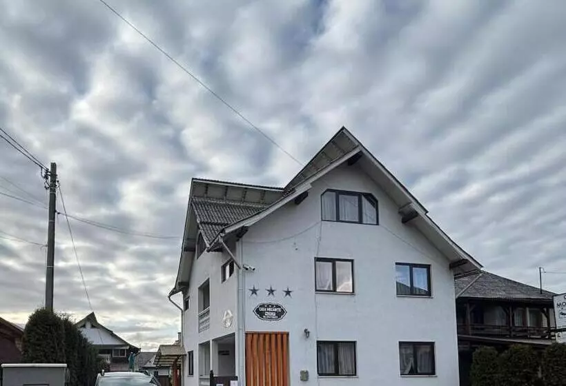 ペンション Casa Mocanitei