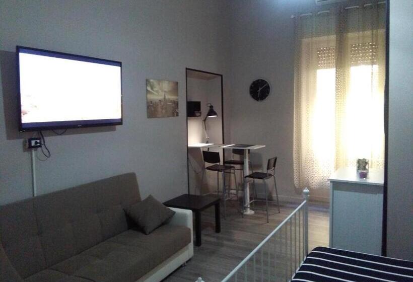 پانسیون Meridional Station