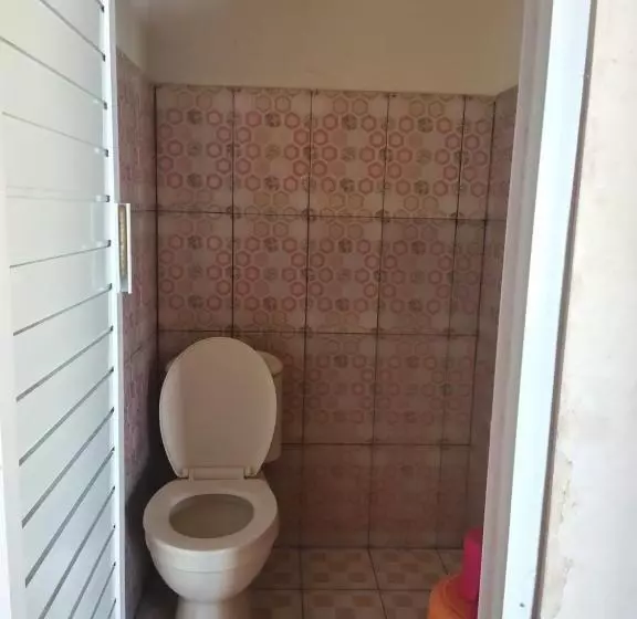 Majatalo Penginapan Karanglaut Sayangheulang